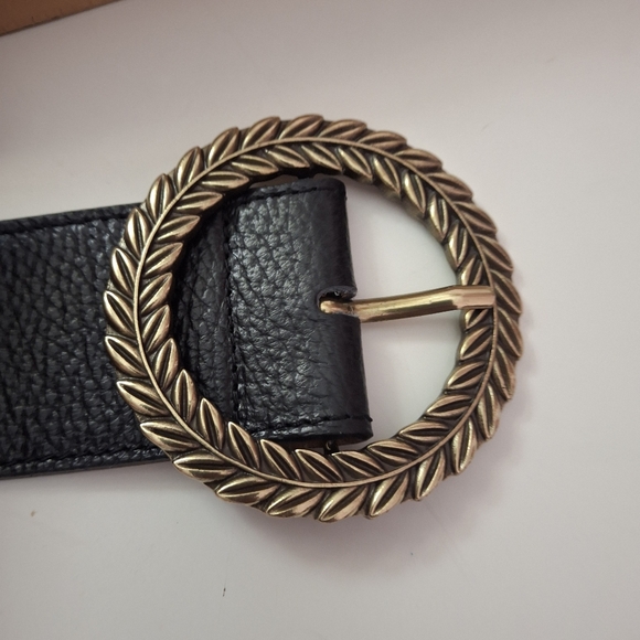 Persaman New York Black Leather Belt with Gold Buckle - Picture 5 of 7